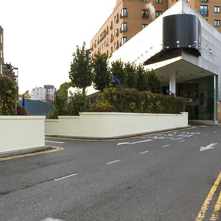 Point West Apartments لندن المظهر الخارجي الصورة