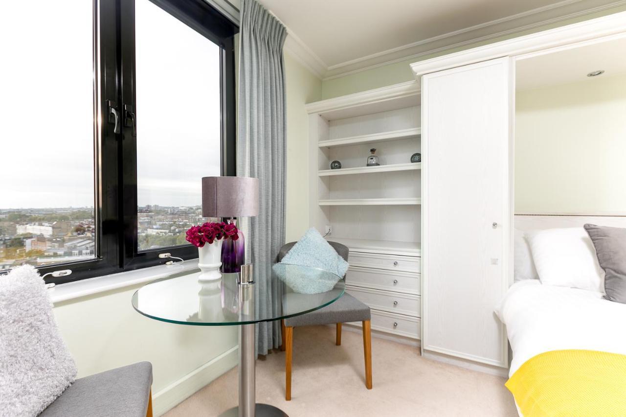 Point West Apartments لندن المظهر الخارجي الصورة