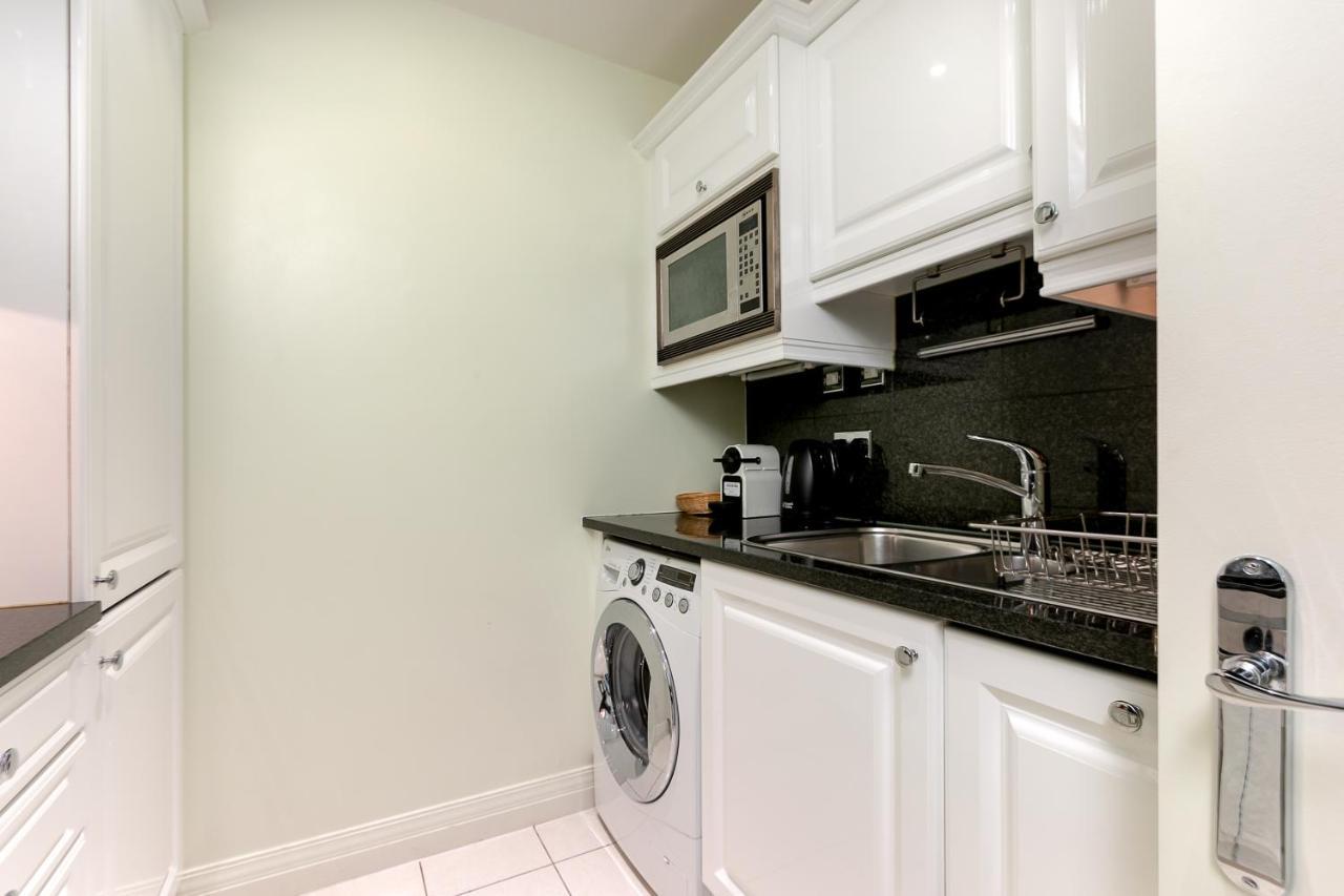Point West Apartments لندن المظهر الخارجي الصورة
