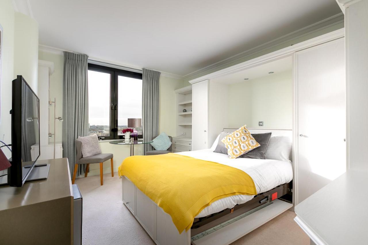Point West Apartments لندن المظهر الخارجي الصورة
